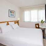 Aparthotel Sejours & Affaires Serris Rive Gauche 3*