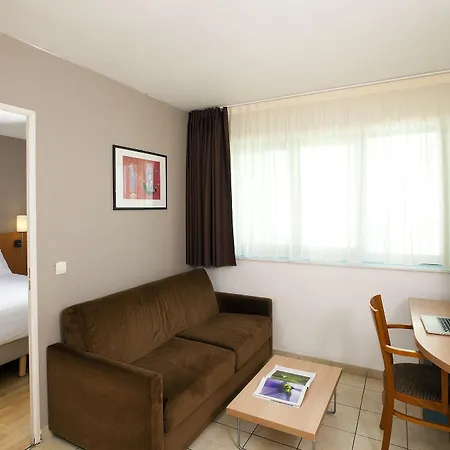 Séjours&affaires Serris Rive Gauche 3*