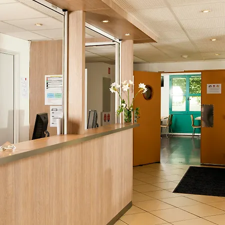 Aparthotel Sejours & Affaires Serris Rive Gauche 3*