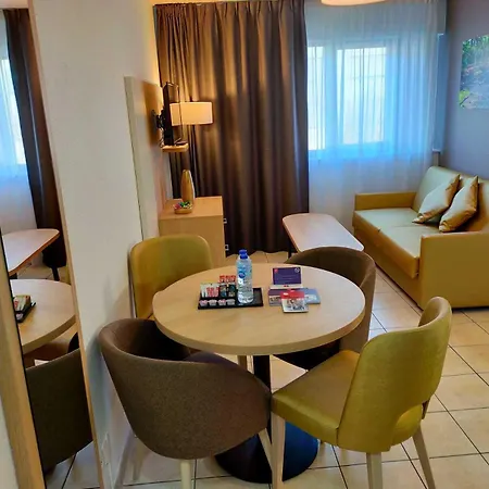 Sejours & Affaires Serris Rive Gauche Aparthotel Disneyland Paris