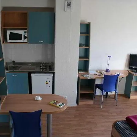 Hotel apartamentowy Sejours & Affaires Serris Rive Gauche Disneyland Paris