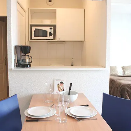 Sejours & Affaires Serris Rive Gauche 3*
