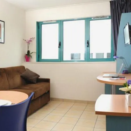 Hotel apartamentowy Sejours & Affaires Serris Rive Gauche Disneyland Paris