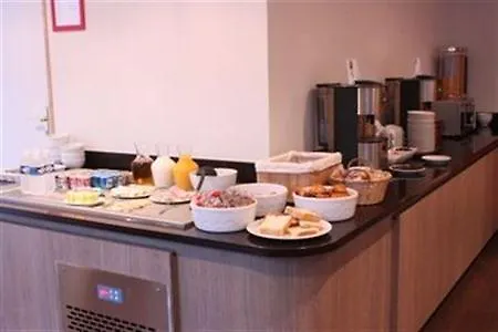 Appart hôtel Séjours&affaires Serris Rive Gauche 3*